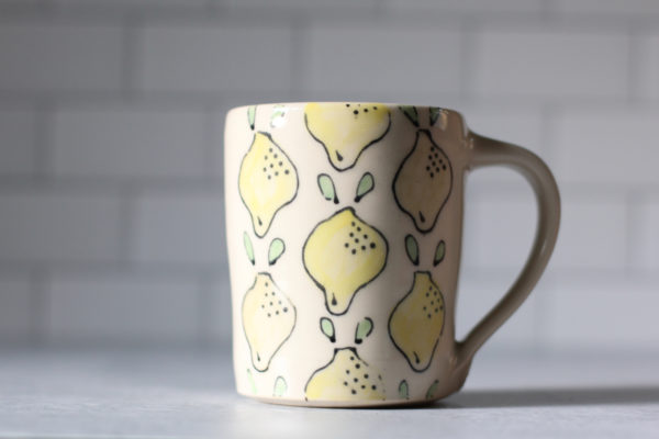 Lemon pattern mug