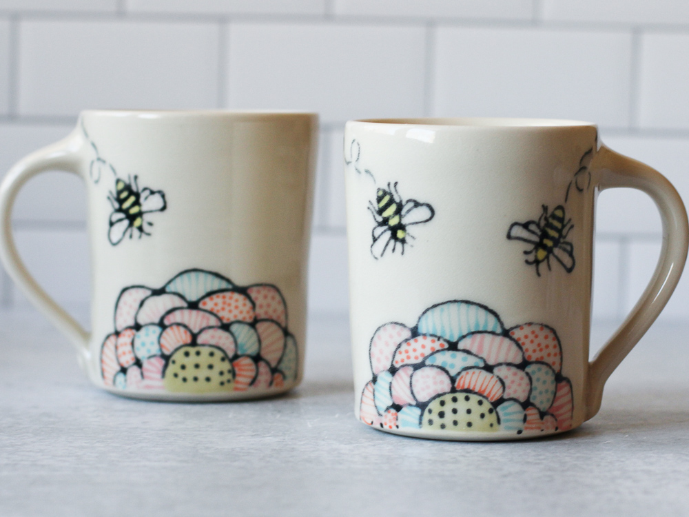 Mod Flower & Bees mug - main