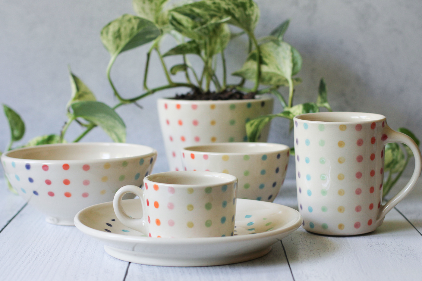 Candy Dot tableware