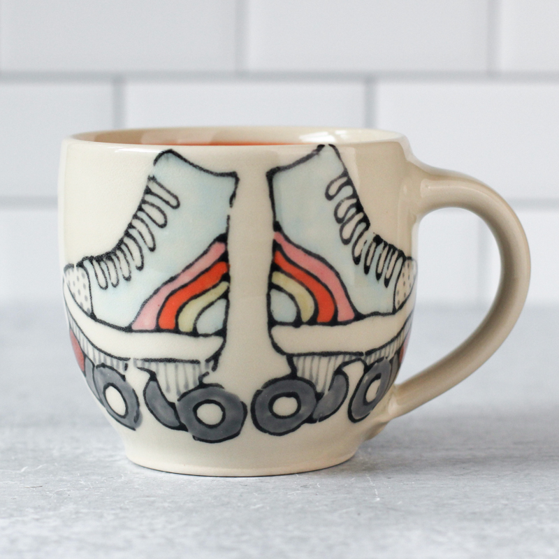 Roller skates - Cozy Mug - Inner Rainbow